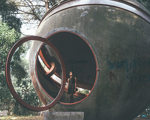 oliver astrologo photographs the ruins of rome's casa sperimentale