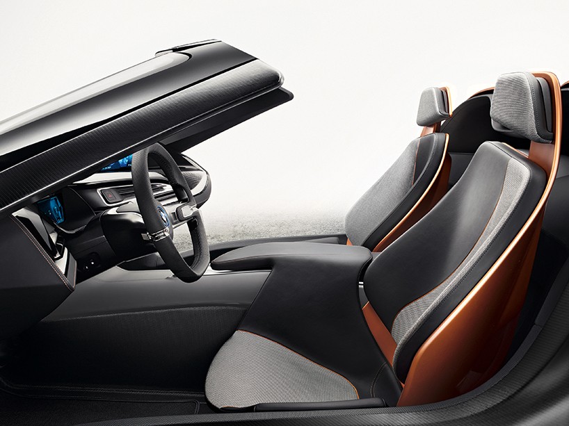 BMW concept at CES 2016 looks to fuse automation and driver in simple cockpit unity