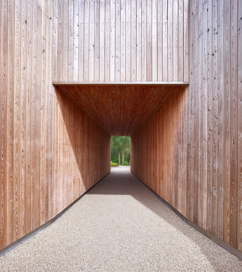 BTE-architecture-pyrimid-viewpoint-scotland-designboom-02