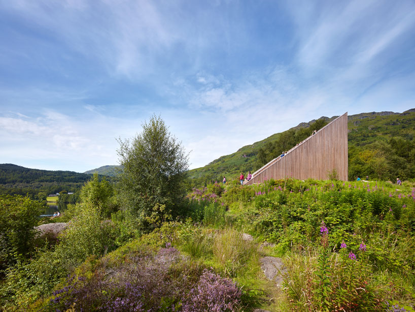 BTE-architecture-pyrimid-viewpoint-scotland-designboom-02