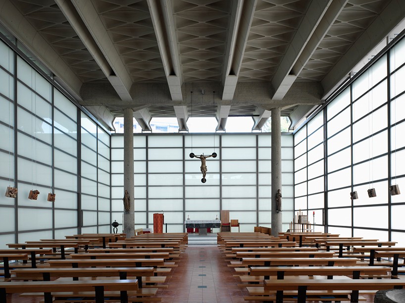 SBG-architetti-the-glass-church-la-chiesa-di-vetro-baranzate-italy-designboom-01