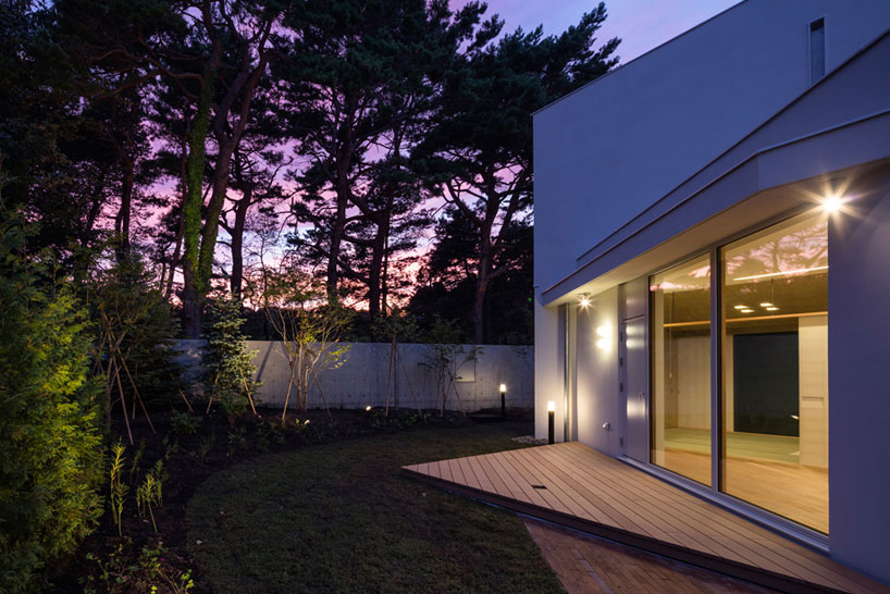 akasaka-shinichiro-atelier-n-residence-double-angle-house-japan-designboom-02