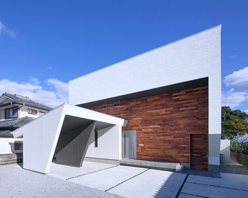 architect show develops angular I-3 house for its hilltop location in japan