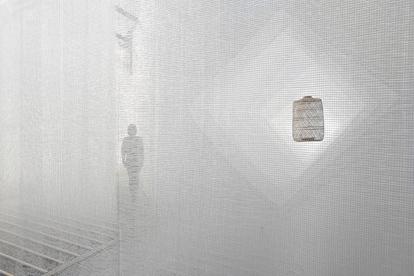 deve-build-architecture-the-fading-past-glass-fiber-net-installation-shenzhen-designboom-011