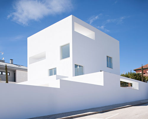 estudio campo baeza defines spanish home with sharp angles and simple geometries