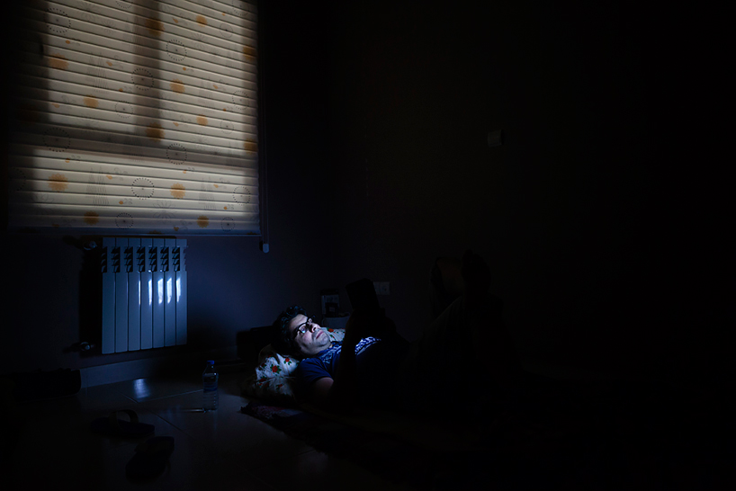 hanif-shoaei-technology-in-bed-designboom-07