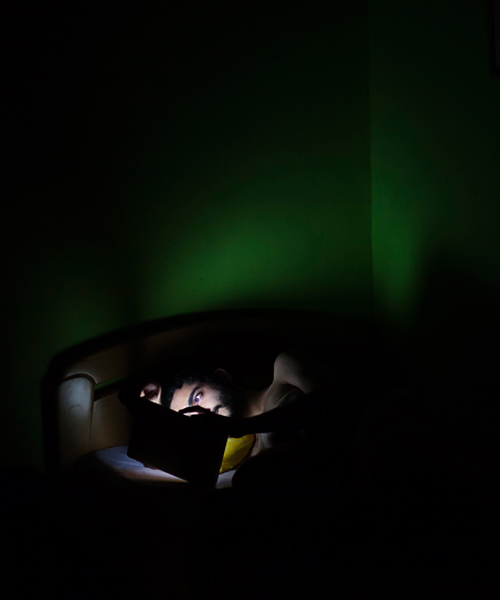 hanif shoaei sheds a light on device addition with technology in bed series