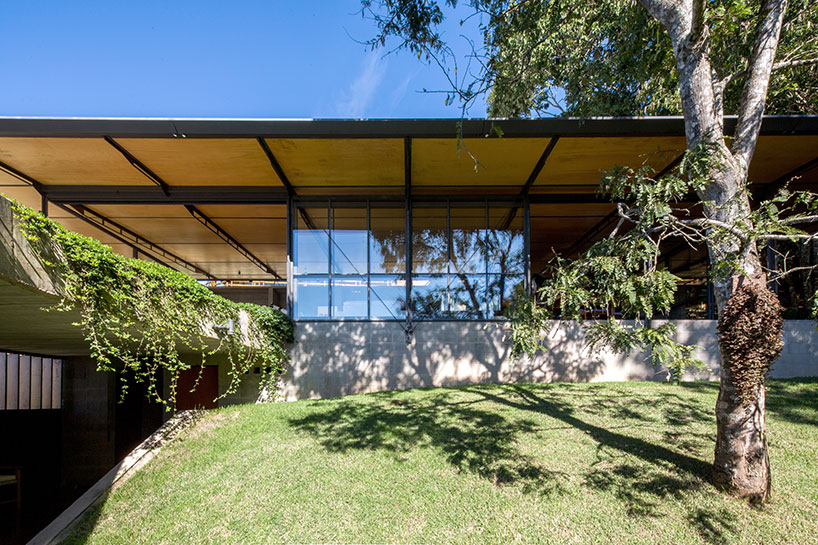 H+F arquitetos tiers mountain-side house in santo antonio do pinhal