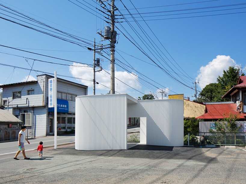 kubo-tsushima-architects-isemachi-public-toilet-japan-designboom-01