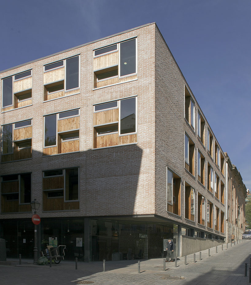 linazasoro & sanchez architects fit cultural center in derelict spanish church
