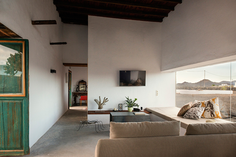 nestor-perez-batista-tegoyo-I-la-geria-lanzarote-canary-islands-designboom-02