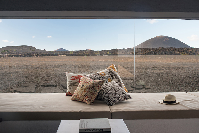nestor-perez-batista-tegoyo-I-la-geria-lanzarote-canary-islands-designboom-02
