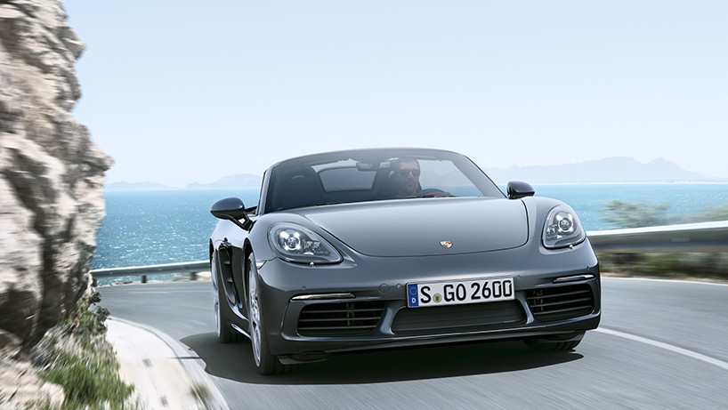 porsche-718-boxster-designboom-08