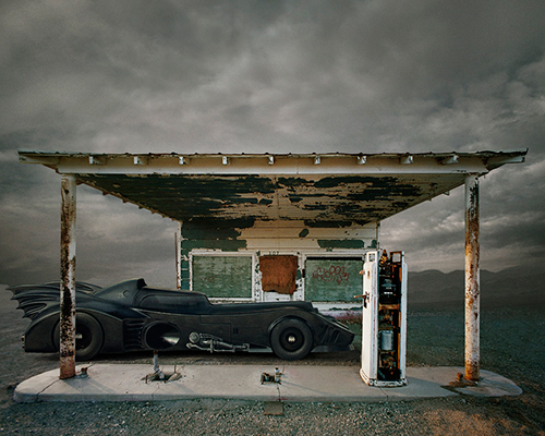 travis durden sees batman's demise within ruined, post apocalyptic landscapes