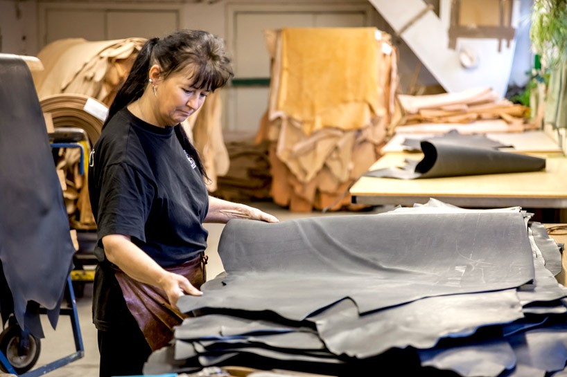 A_Sense_Of_Place_leather_rugs_04