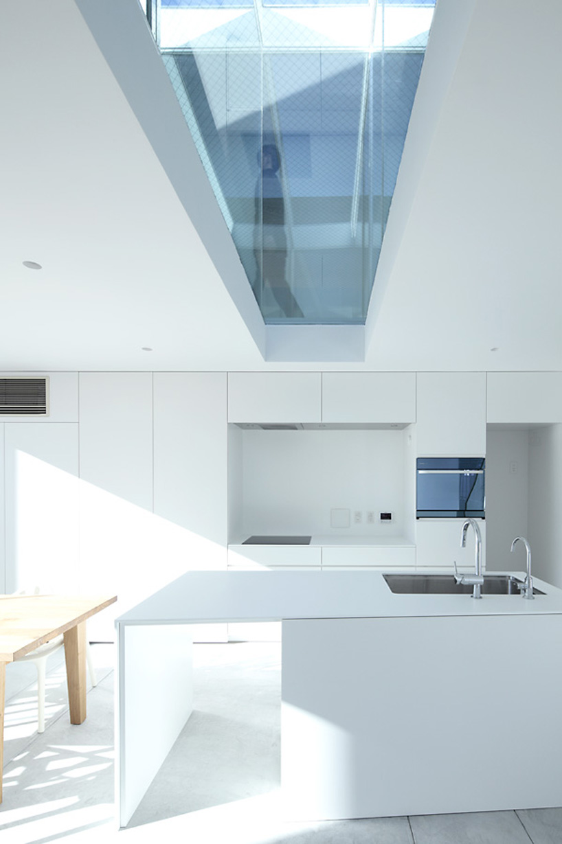 a.l.x.-junichi-sampei-light-cube-factory-designboom-016