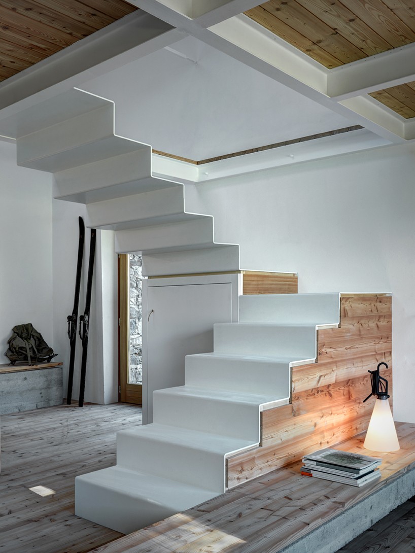 alfredo-vanotti-EV-A-lab-atelier-italian-casa-VI-cabin-designboom-06