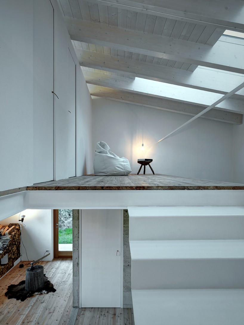 alfredo-vanotti-EV-A-lab-atelier-italian-casa-VI-cabin-designboom-07