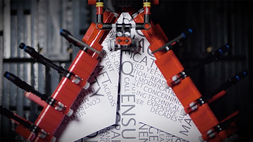 arthur-sacek-lego-paper-plane-machine-arrow-designboom-04
