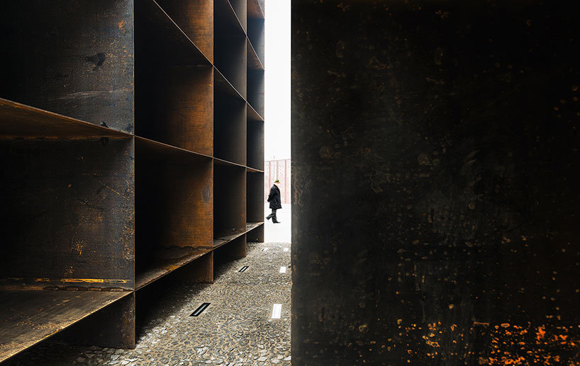 SET architects resurrects history with the bologna shoah memorial