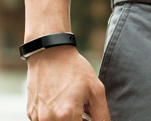 fitbit alta all-day wearable focuses on users with ever-changing styles