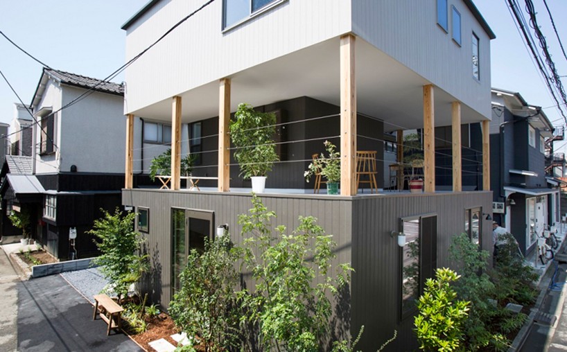 Furuya Design Lifts Upper Level Of Japanese House To Form