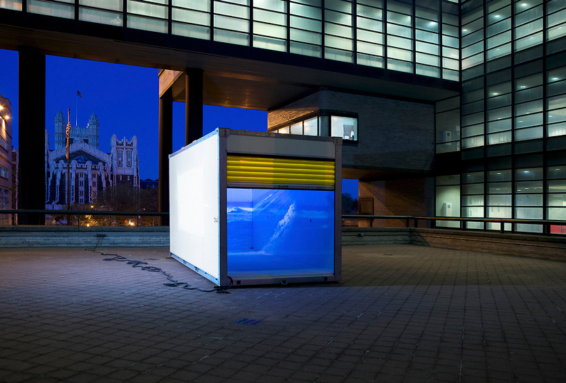 lionel cruet materializes the cloud in espacio intangible installation