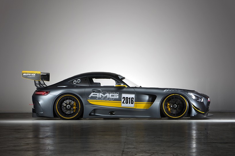 mercedes-amg-cigarette-racing-team-41-SD-GT3-designboom-06
