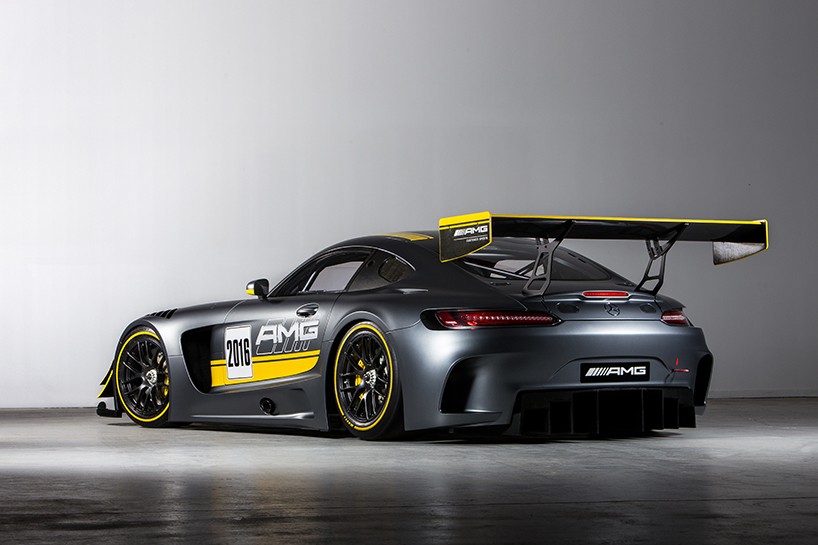 mercedes-amg-cigarette-racing-team-41-SD-GT3-designboom-08