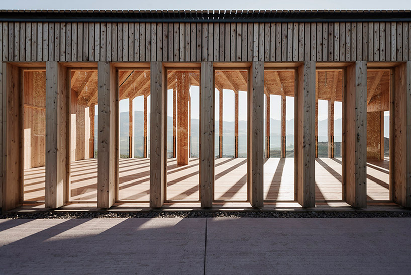 mirko-franzoso-architetto-casa-sociale-caltron-social-house-cles-trentino-italy-designboom-02