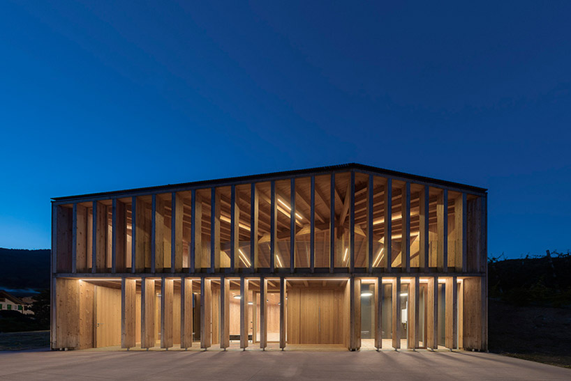 mirko-franzoso-architetto-casa-sociale-caltron-social-house-cles-trentino-italy-designboom-02