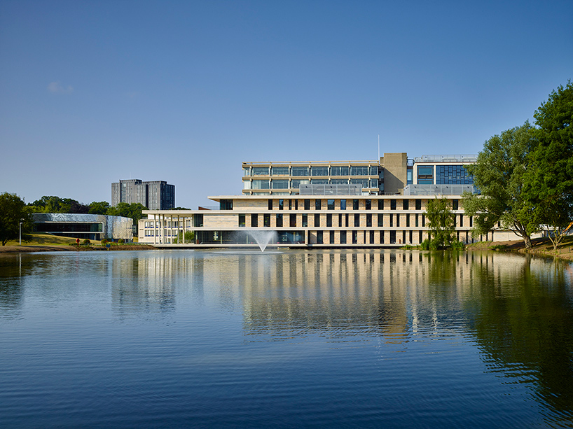 patel-taylor-silberrad-student-centre-university-of-essex-designboom-02