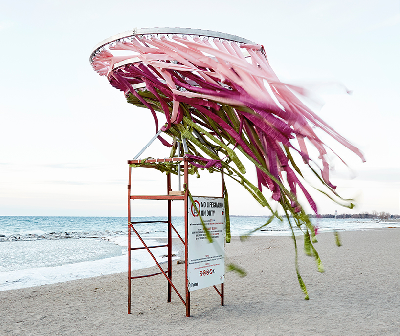 winter-stations-toronto-installations-beach-designboom-015