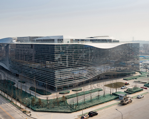 aedas shapes vast beijing office building mimicking the infinity symbol