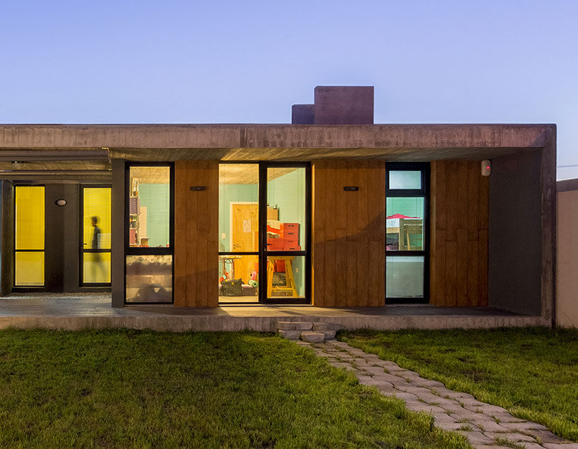 estudio moire encloses atelier gael in light-filled concrete shell