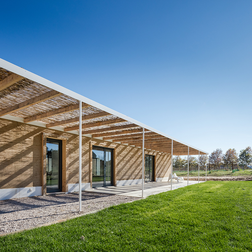 blaanc-vinyard-house-casa-da-vinha-montijo-portugal-designboom-02