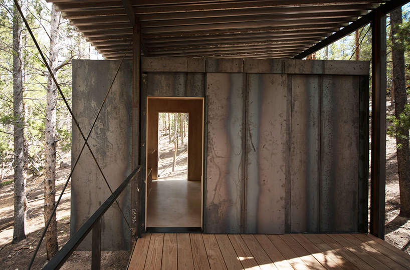 colorado-building-workshop-colorado-outward-bound-school-micro-cabins-designboom-02
