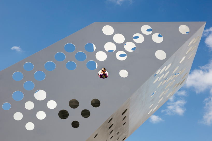 dorte-mandrup-arkitekter-salling-tower-aarhus-denmark-designboom-02