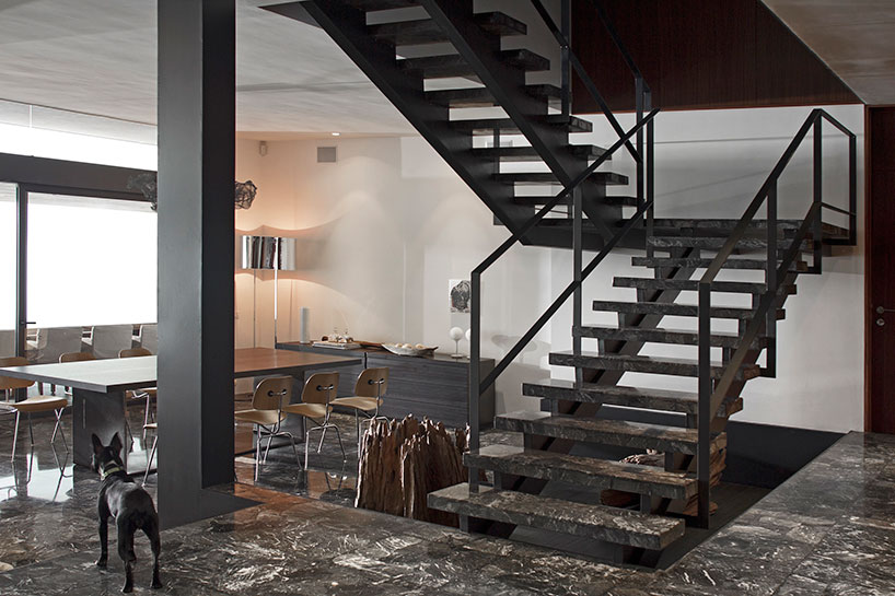 elias rizo arquitectos breathes new life into the 1960's casa ro