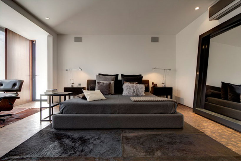elias rizo arquitectos breathes new life into the 1960's casa ro