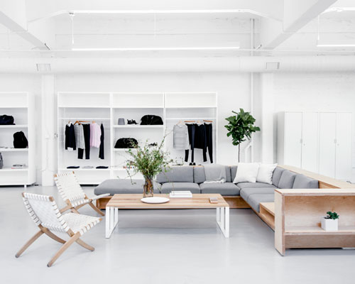 everlane sets headquarters in light-filled former laundry facility in san francisco