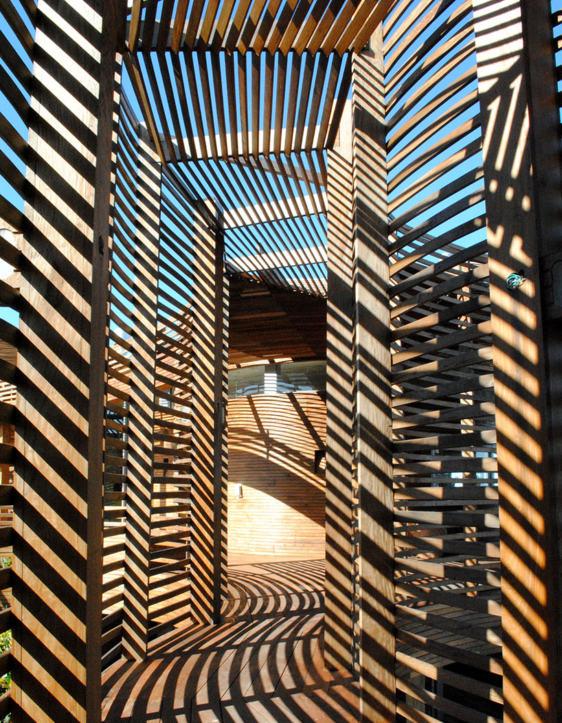 matias sambarino builds seafront house 'follow nature!'