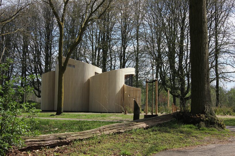 frank-marcus-pavilion-for-bees-bijenpaviljoen-holland-designboom-02