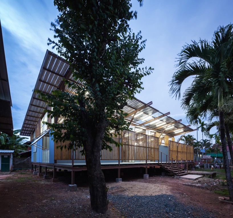 junsekino-architects-baan-nong-bua-school-thailand-designboom-01