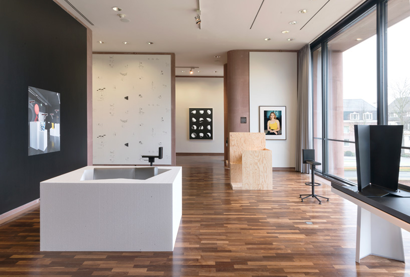 konstantin grcic explores role of the pedestal in kunsthalle bielefeld exhibition