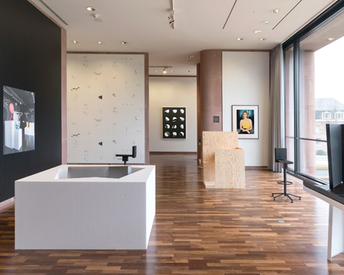 konstantin grcic explores role of the pedestal in kunsthalle bielefeld exhibition