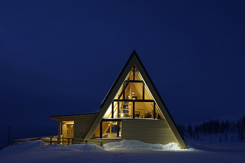 murman-arkitekter-mountain-restaurant-bjork-hemavan-sweden-designboom-02