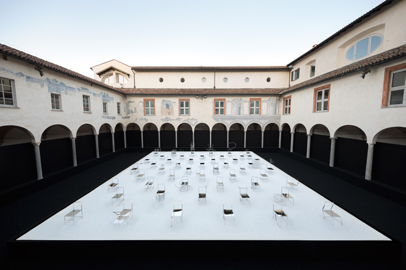 nendo 50 manga chairs milan designboom 01