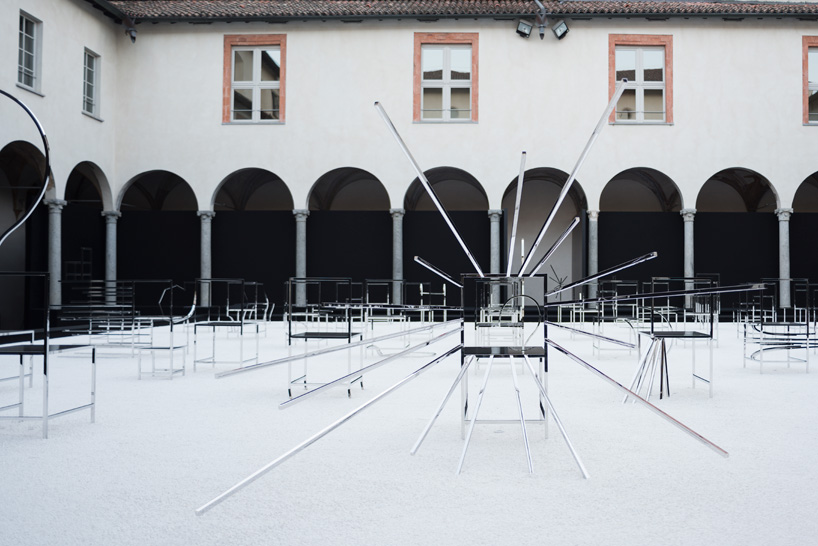 nendo 50 manga chairs milan designboom 05