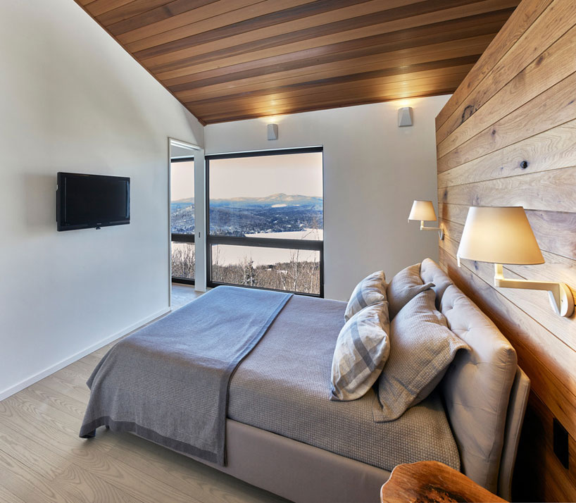 robitaillecurtis-laurentian-ski-chalet-montreal-designboom-02